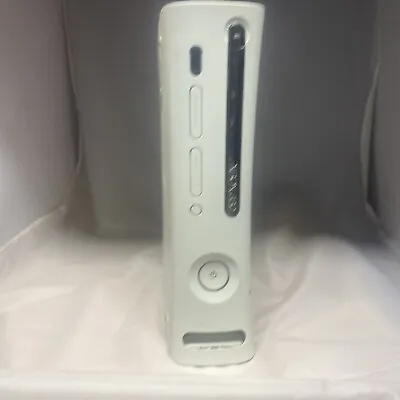 BROKEN PARTS ONLY Xbox 360 S Console Only (Bad Disc Drive) NO HDD Powers On Runs • $30