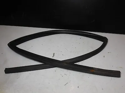 01-07 Mercedes W203 C230 C240 Rear Left Door Window Frame Gasket Molding Seal • $25