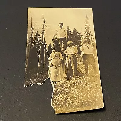 VTG Photo Four Women Posing At Mt Rainier National Park - Damage • $3.99