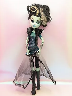 Monster High Frankie Stein Ghouls Rule Doll Mattel 2012 Dress Boots - Incomplete • $19.99
