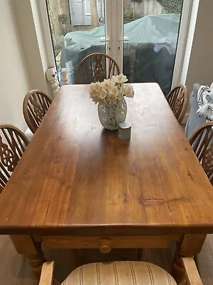 Solid Oak Farmhouse Dining Table 6 Seater • £50