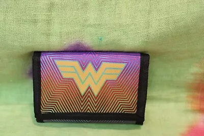 WONDER WOMAN® Multi-Color Tri-Fold Wallet Billfold By DC® • £5.84