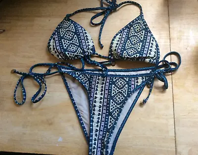 Excellent TIGERLILY Blue Print Triangle Bikini Top & Tie Sides Bottom Size S • $49.99