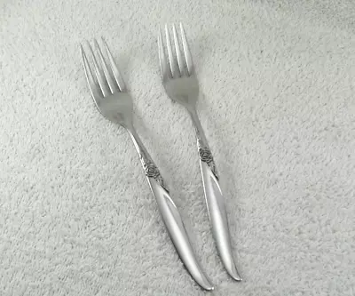 La Rose Dinner Fork Lot Of 2 Wm A Rogers / Oneida Glossy Stainless Flatware • $22.50