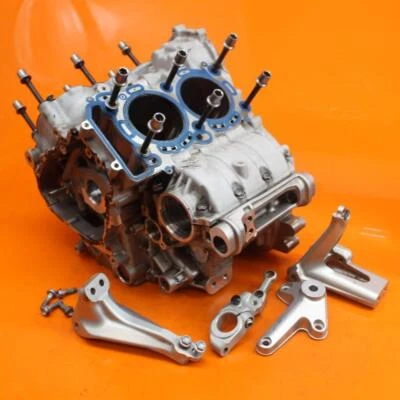$1000 • Buy 2018 Ducati Panigale V4 V4s Oem Engine Motor Crankcase Crank Cases Block