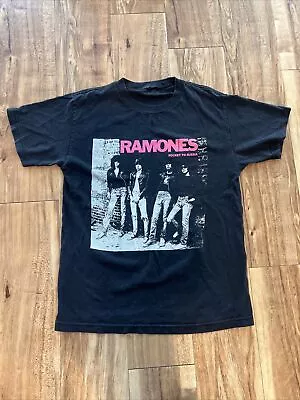 Ramones Rocket To Russia Small T Shirt. • $10