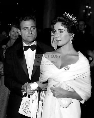 ELIZABETH TAYLOR W/ MIKE TODD AT CANNES FESTIVAL 1957 - 8X10 PHOTO (ZZ-187) • $8.87