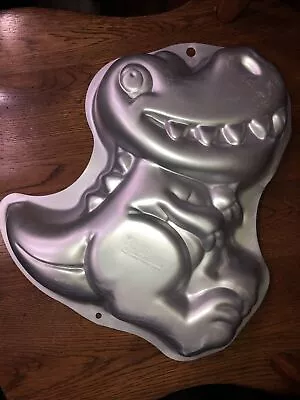 New Wilton Dinosaur T-rex Cake Mold Pan 2105-1022 • $8