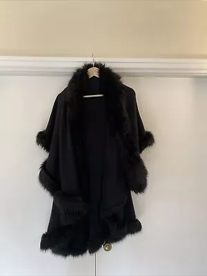 £5.50 • Buy Fake Fur Trimmed Cape