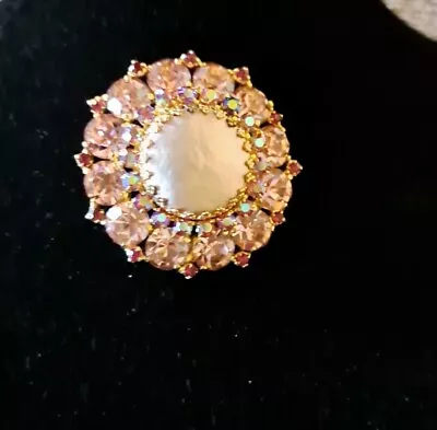 Vtg Signed Weiss Aurora Borealis & Dusty Rose Pink Rhinestone Brooch Pink Center • $149.99