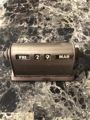 Vintage Park Sherman Co Desktop Perpetual Desk Calendar • $35