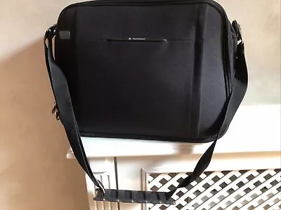 Samsonite Black Travel Shoulder Laptop Bag With Pockets Approx 43x33x16 Cm • £21.95