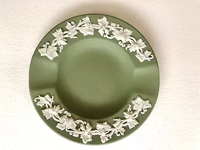 $9 • Buy Signed Wedgewood Sage Jasperware Ashtray With Raised Grapeleaf Design Excellent