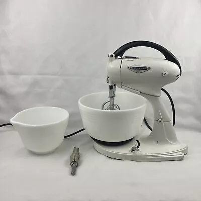 Vintage Hamilton Beach Model G Stand Mixer With 2 Pyrex Milk Glass Bowls Works! • $119.97