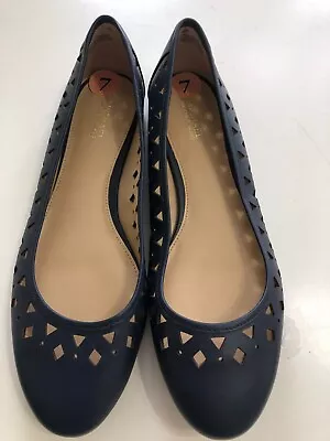 Michael Kors Navy Ballet Cut Out Design Flats Shoes 7 NEW • $34.99