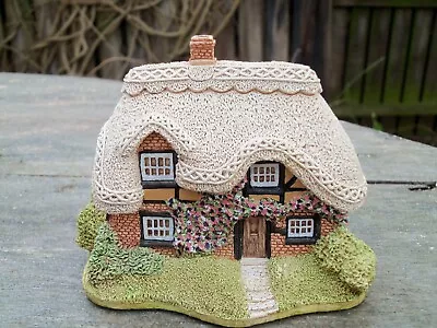 Lilliput Lane Cottage -  Bramble Cottage  - Lovely • £4.99