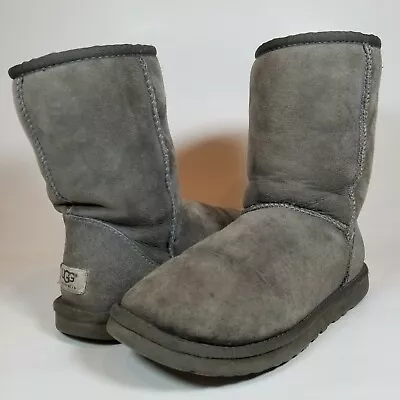 UGG Winter Boots 5825 Short Classic Australia Grey Suede Sheepskin Women's Sz 6 • $37.99