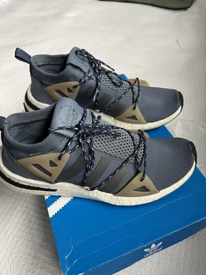 $7.90 • Buy Adidas Arkyn W USA 9.5, F42, UK 8