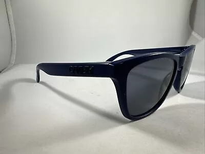 Oakley Frogskin Sunglasses Men Eggplant Frames • $26