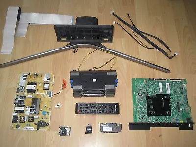 £5 • Buy  Samsung Ue40mu6120k Tv Spare Parts.