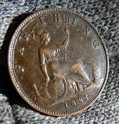 VICTORIA FARTHING 1881 Coll483 • £0.50