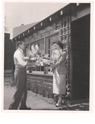 MAUREEN O'HARA (ca 1948) Dress Shop Tarzana RKO Stamps On Back Lot Of 10 Photos • $38.88