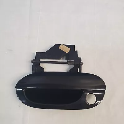 1997 - 2003 BMW E39 528i 525i 530i 540i DRIVER FRONT OUTSIDE DOOR HANDLE 8245461 • $49.95