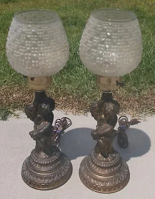 $25 • Buy Vintage Pair Of Cherub Motif Decorator Accent Lamps With Pressed Glass Shades