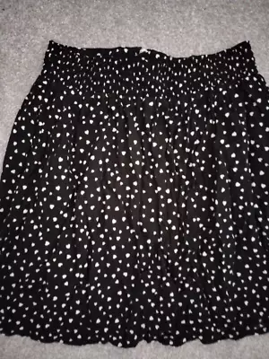 H&M Black Heart Motif Skirt Size 10 • £0.99