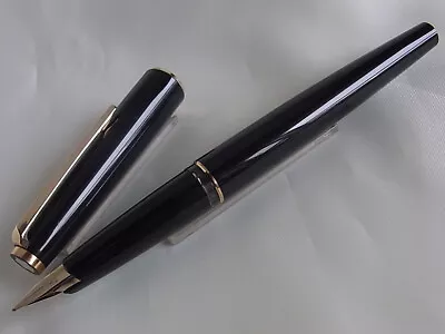 Montblanc Fountain Pen Black GT Cartridge Filling System Steel Nib • $99.99