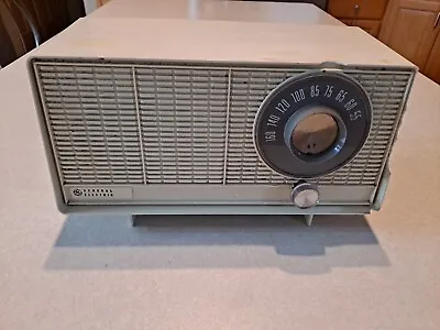 Vintage General Electric Radio: Non-working For Parts/repair: Loose Component • $9.95