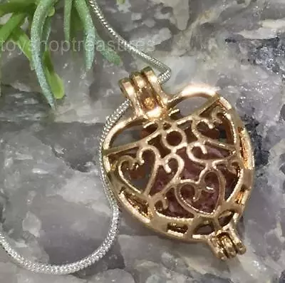 Heart Aromatherapy Diffuser Necklace Essential Oil Heart Locket - Gold • $9.95