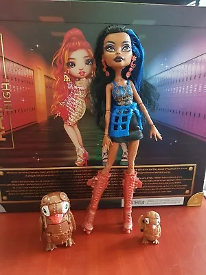 £26.99 • Buy Monster High Doll 2011 Robecca Steam 1st First Wave 2 Pets Captain Penny Pet