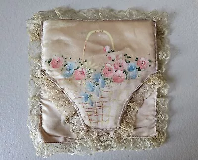 Antique Peach Silk & Lace Painted Flower Basket Padded Hanky Holder  • $12