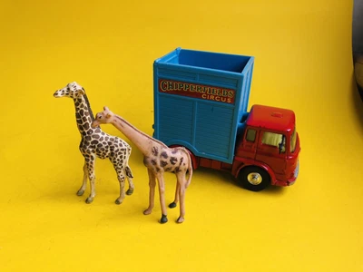 £30 • Buy Corgi Toys 503 Bedford Chipperfields Giraffe Truck With Original Giraffes