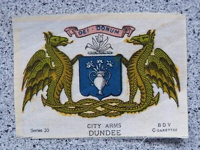£3 • Buy SILK CIGARETTE CARD - BDV Series 30 Town & City Arms - DUNDEE 70X50mm Approx