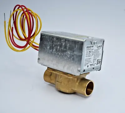 Honeywell 3/4  Sweat Normally Closed Solenoid Hot Wtr Zone Valve V8043E1061 24V • $79