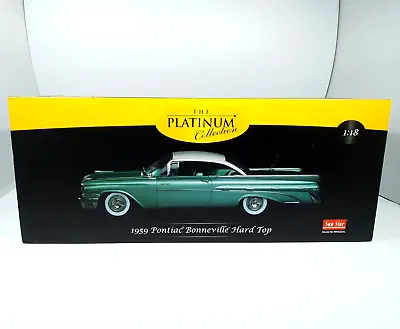 Sun Star 1/18 Scale Diecast 5176 1959 Pontiac Bonneville Hardtop - Ivory/ Green • £114.99