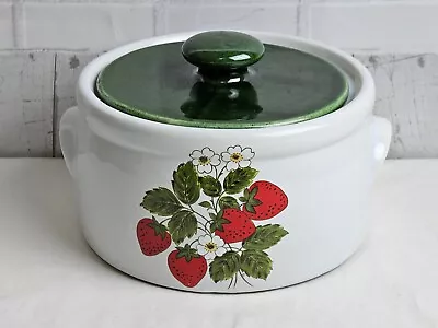 Vintage 1980 Nelson McCoy 1421  Strawberry Country  Round Casserole Pot 2 QT • $12.99