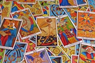 £10 • Buy Phone Psychic, Mediumship Tarot Reading. 20 Minutes