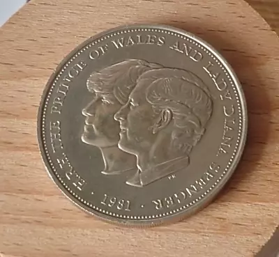 Crown Coin  The Royal Wedding Of Prince Charles & Lady Diana Spencer - 1981 • £1.45