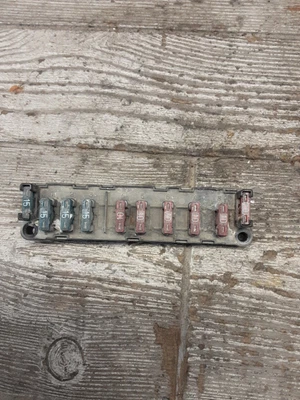 $94.99 • Buy 1985 85 84-85 Honda V65 Sabre 1100 VF1100s Electrical Fuse Junction Box