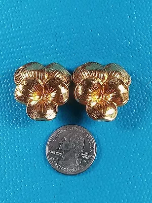 Vintage Signed Carine Gold Tone Flower Clip-on Earrings. VERY RARE FREE S&H • $17.95