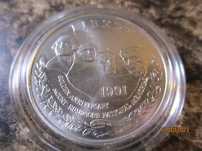 1991-p Mount Rushmore Unc. $1 Commem Silver In Plastic Round    Tt • $28