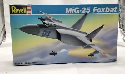 Revell 4068 MiG-25 Foxbat 1/100 Scale Model Kit • $15.70