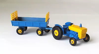 Lesney Matchbox #39 Ford Tractor #40 Hay Trailer Regular Wheel NEAR MINT 1967 • $15.95