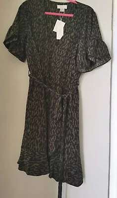 City Chic Refinity - XS-khaki Print Dress • $20