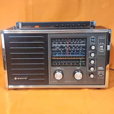 Vintage Sanyo 6 Band Shortwave Transworld Radio Model RP-8550 BEAUTIFUL! • $96