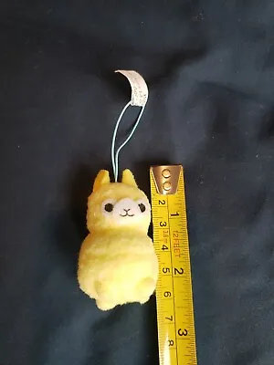 AMUSE AlPaccaso 2  Yellow Alpaca Pom Pom Stuffed Plush Keychain From Japan NWT • $5