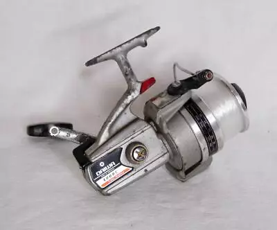 Vintage Daiwa 4000C Silver Series Spinning Reel Japan - Needs Clean And Lube • $16.96